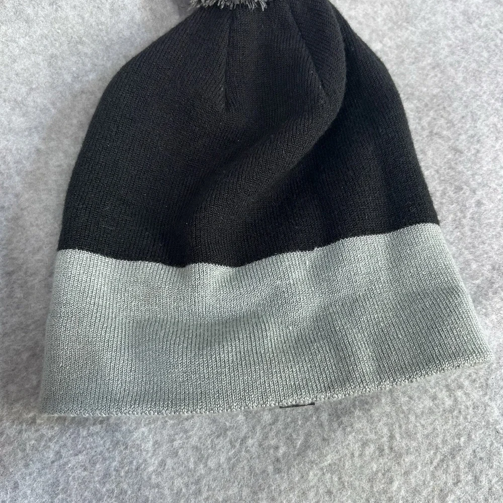 Under Armour Youth Stephen Curry SC Pom Beanie Hat Black Gray OSFA Cuffed Knit
